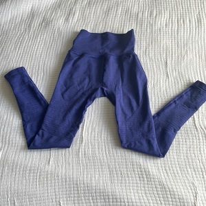 Alphalete blue leggings